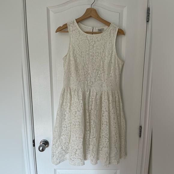 White Lace Classic A-Line Dress | size M | Twik by Simons - Picture 2 of 7